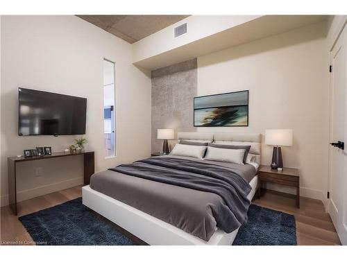 408-24 Augusta Street, Hamilton, ON - Indoor Photo Showing Bedroom