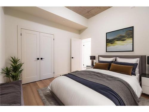 408-24 Augusta Street, Hamilton, ON - Indoor Photo Showing Bedroom