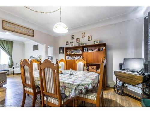 1264 King Street E, Hamilton, ON - Indoor Photo Showing Dining Room