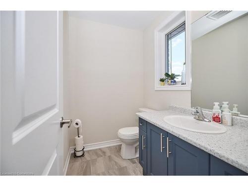 2-19 Picardy Drive, Stoney Creek, ON - Indoor Photo Showing Bathroom