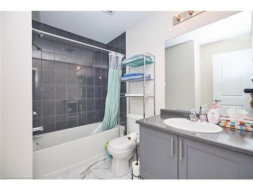 2-19 Picardy Drive, Stoney Creek, ON - Indoor Photo Showing Bathroom