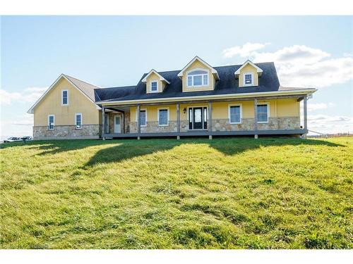 9230 South Chippawa Road, West Lincoln, ON - Outdoor With Deck Patio Veranda With Facade