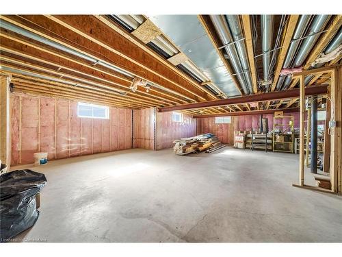 9230 South Chippawa Road, West Lincoln, ON - Indoor Photo Showing Basement