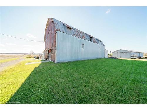 9230 South Chippawa Road, West Lincoln, ON - Outdoor