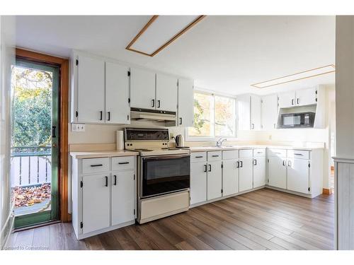 26 Auditorium Circle, Grimsby, ON - Indoor Photo Showing Kitchen