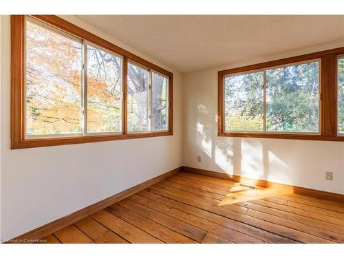 26 Auditorium Circle, Grimsby, ON - Indoor Photo Showing Other Room