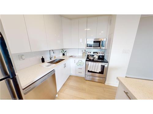 1204-25 Tindale Road, Hamilton, ON - Indoor Photo Showing Kitchen