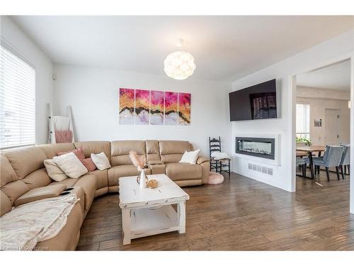 19 Hazelton Avenue, Hamilton, ON - Indoor Photo Showing Living Room With Fireplace