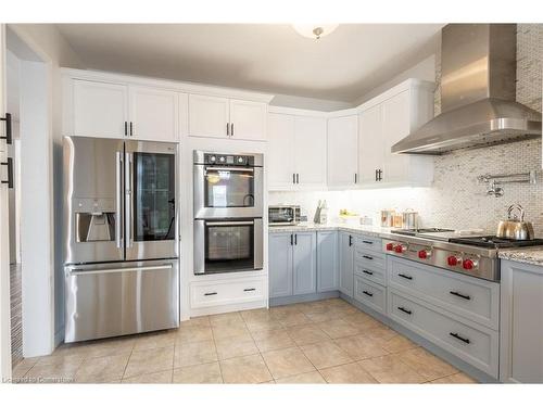 19 Hazelton Avenue, Hamilton, ON - Indoor Photo Showing Kitchen With Upgraded Kitchen