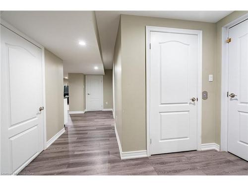 19 Hazelton Avenue, Hamilton, ON - Indoor Photo Showing Other Room