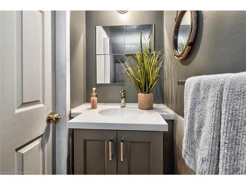 20-63 Fonthill Road, Hamilton, ON - Indoor Photo Showing Bathroom