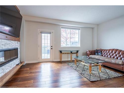 52 Browview Drive, Hamilton, ON - Indoor Photo Showing Living Room With Fireplace