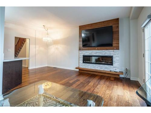 52 Browview Drive, Hamilton, ON - Indoor Photo Showing Living Room With Fireplace