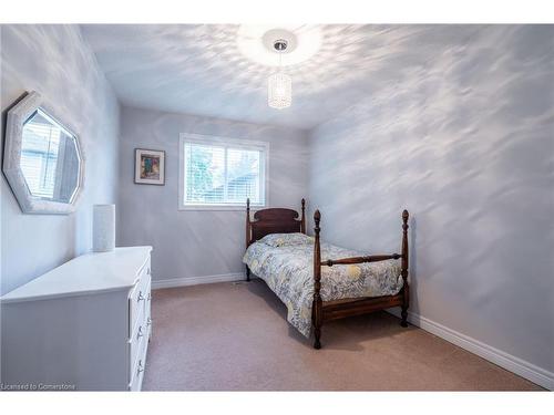 31-10 Cadham Boulevard, Hamilton, ON - Indoor Photo Showing Bedroom