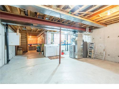 31-10 Cadham Boulevard, Hamilton, ON - Indoor Photo Showing Basement