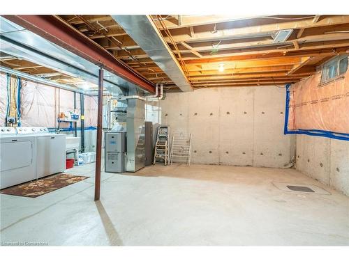 31-10 Cadham Boulevard, Hamilton, ON - Indoor Photo Showing Basement