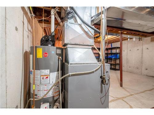 31-10 Cadham Boulevard, Hamilton, ON - Indoor Photo Showing Basement