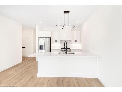 2Nd Floor-34 Crooks Street, Hamilton, ON - Indoor Photo Showing Kitchen With Stainless Steel Kitchen With Upgraded Kitchen