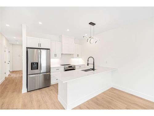 2Nd Floor-34 Crooks Street, Hamilton, ON - Indoor Photo Showing Kitchen With Stainless Steel Kitchen With Upgraded Kitchen