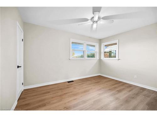 6 Grandfield Street, Hamilton, ON - Indoor Photo Showing Other Room