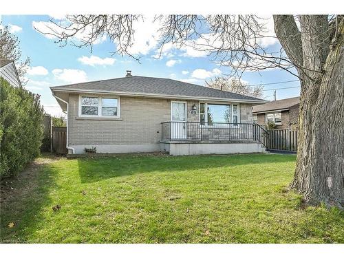 6 Grandfield Street, Hamilton, ON - Outdoor