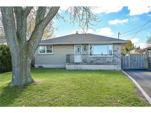 6 Grandfield Street, Hamilton, ON - Outdoor