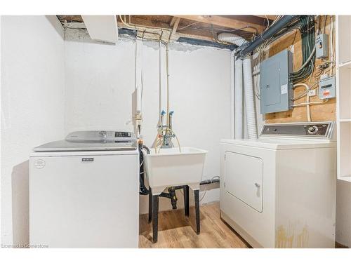 8-4192 Longmoor Drive, Burlington, ON - Indoor Photo Showing Laundry Room