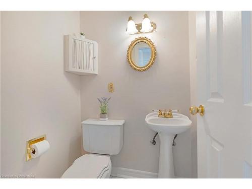 8-4192 Longmoor Drive, Burlington, ON - Indoor Photo Showing Bathroom