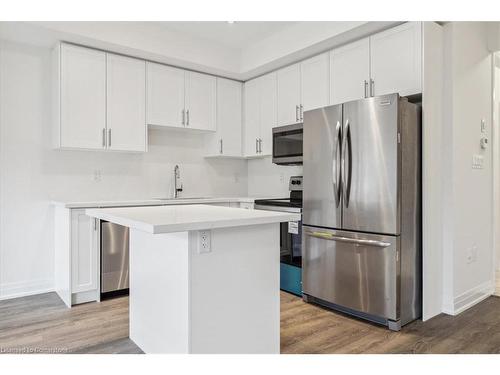 64 Cosmopolitan Common, St. Catharines, ON - Indoor Photo Showing Kitchen With Stainless Steel Kitchen