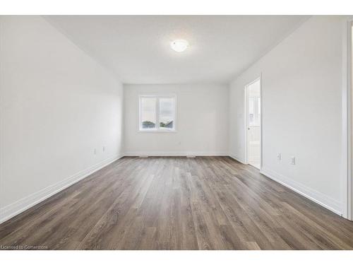 64 Cosmopolitan Common, St. Catharines, ON - Indoor Photo Showing Other Room