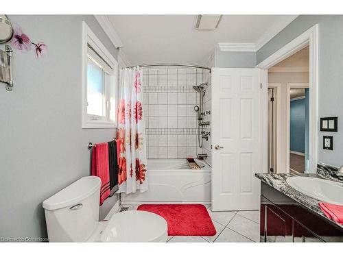 2378 Headon Road, Burlington, ON - Indoor Photo Showing Bathroom