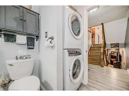 2378 Headon Road, Burlington, ON - Indoor Photo Showing Laundry Room