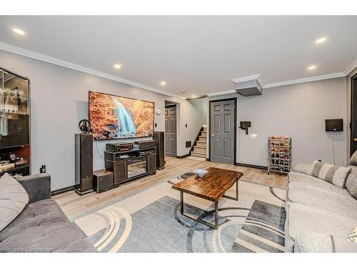 2378 Headon Road, Burlington, ON - Indoor Photo Showing Living Room