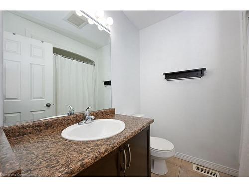 7 Periwinkle Drive, Hannon, ON - Indoor Photo Showing Bathroom