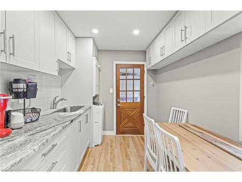 94 Canada Street, Hamilton, ON - Indoor Photo Showing Kitchen