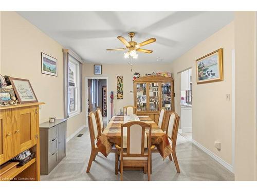 94 Canada Street, Hamilton, ON - Indoor Photo Showing Dining Room