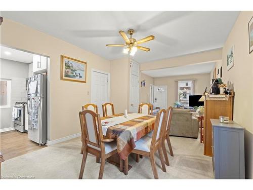 94 Canada Street, Hamilton, ON - Indoor Photo Showing Dining Room