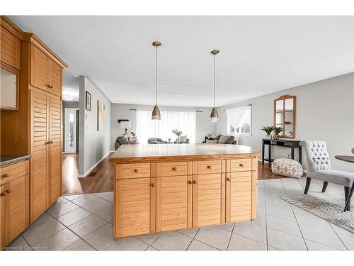 1889 Haldimand Road 17, Cayuga, ON - Indoor Photo Showing Kitchen