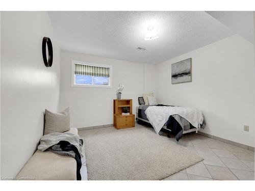 1889 Haldimand Road 17, Cayuga, ON - Indoor Photo Showing Bedroom