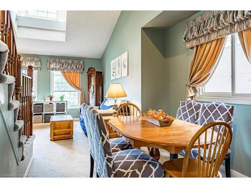 463 Knightsbridge Crescent, Ancaster, ON - Indoor Photo Showing Dining Room