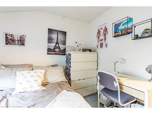 463 Knightsbridge Crescent, Ancaster, ON - Indoor Photo Showing Bedroom