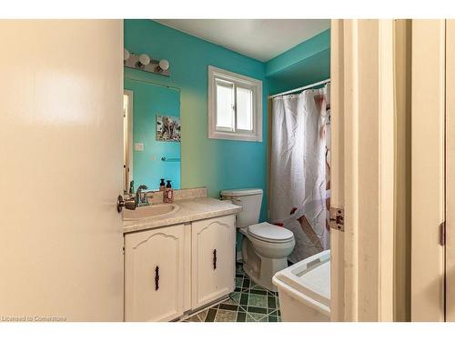 463 Knightsbridge Crescent, Ancaster, ON - Indoor Photo Showing Bathroom