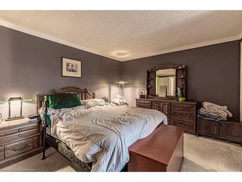 463 Knightsbridge Crescent, Ancaster, ON - Indoor Photo Showing Bedroom