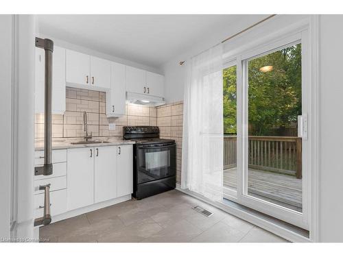 34 Sumach Street, Hamilton, ON - Indoor Photo Showing Kitchen