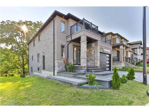 5-1261 Mohawk Road, Ancaster, ON - Outdoor With Balcony With Facade