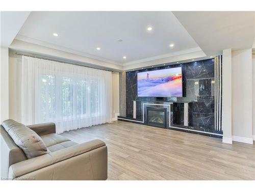 5-1261 Mohawk Road, Ancaster, ON - Indoor Photo Showing Living Room With Fireplace