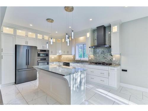 5-1261 Mohawk Road, Ancaster, ON - Indoor Photo Showing Kitchen With Upgraded Kitchen