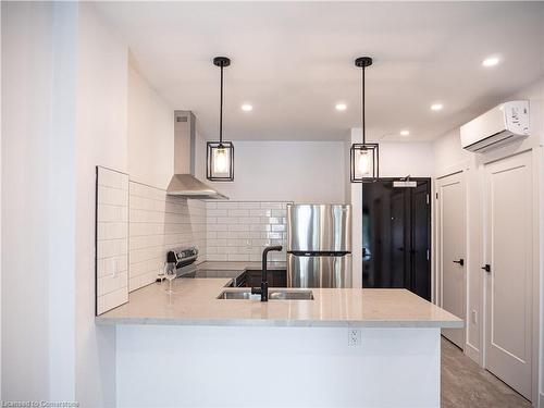 1-284 James Street N, Hamilton, ON - Indoor Photo Showing Kitchen With Double Sink With Upgraded Kitchen