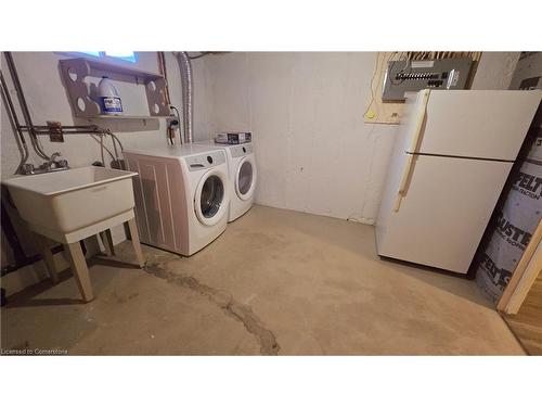 45-151 Linwell Road, St. Catharines, ON - Indoor Photo Showing Laundry Room