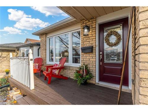 2360 Malcolm Crescent, Burlington, ON - Outdoor With Deck Patio Veranda With Exterior